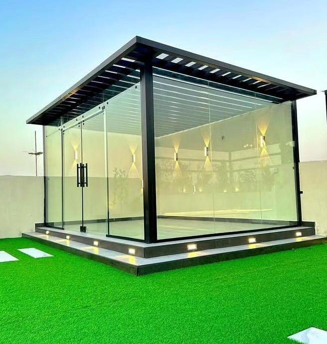 مظلات وسواتر